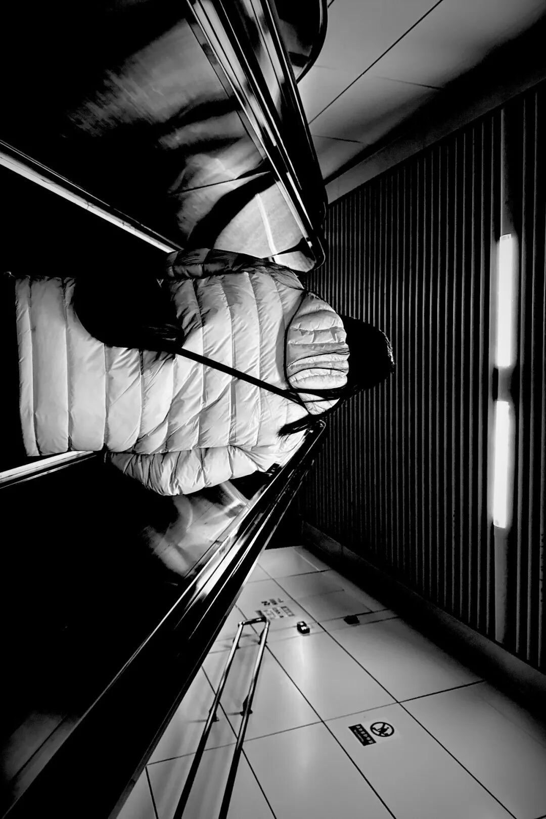 不用买理光！我是如何用手机拍摄森山大道风格照片的插图4